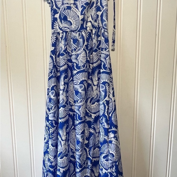 Ck Bradley Elegant Blue and White Patterned Maxi Halter Dress Size S - Picture 2 of 7